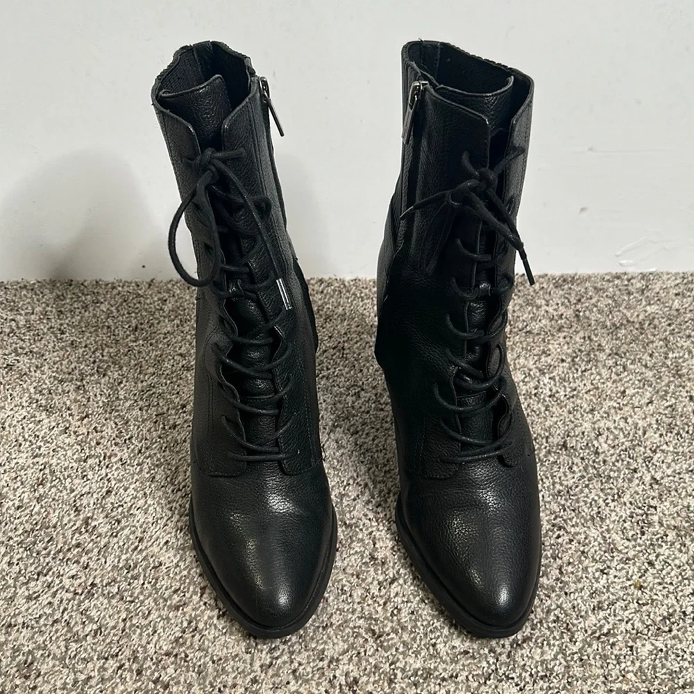 Michael kors black lace up carrigan boots size 11M